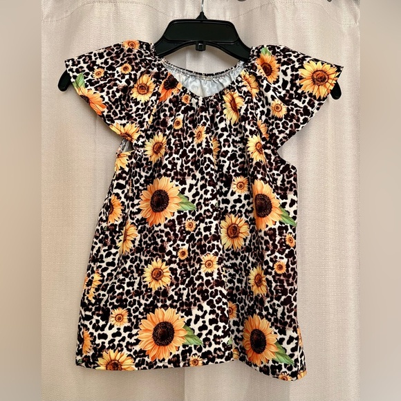 SHEIN Other - SHEIN Girls Sunflower Leopard Print Flutter Sleeve Top Size 7Y